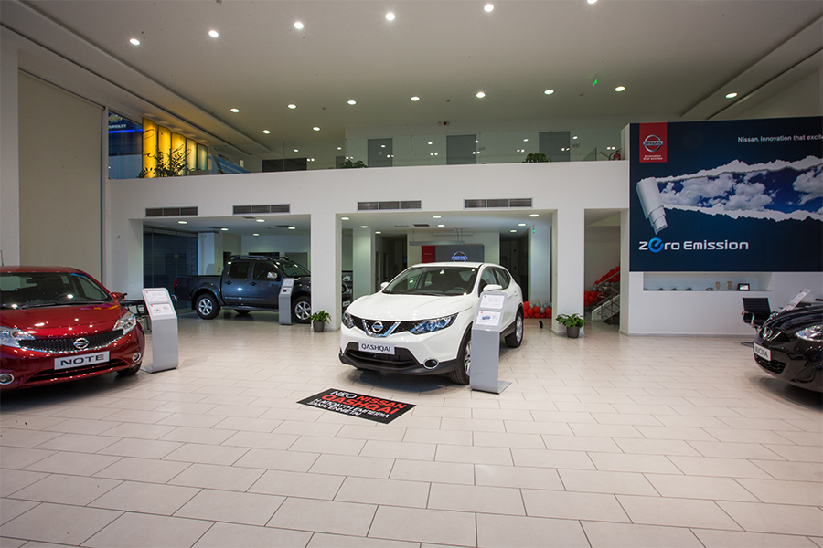 nissan moustakas photo7