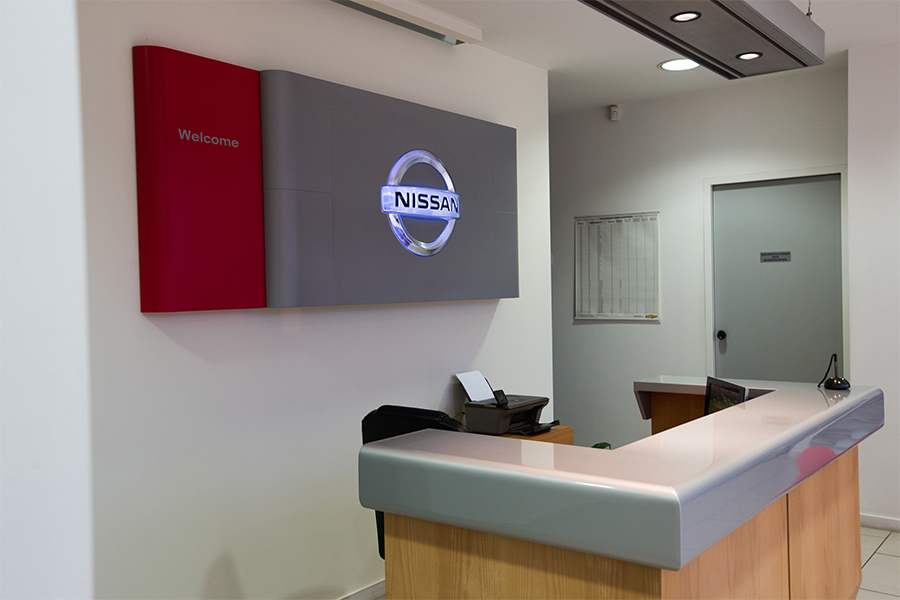 nissan moustakas photo8